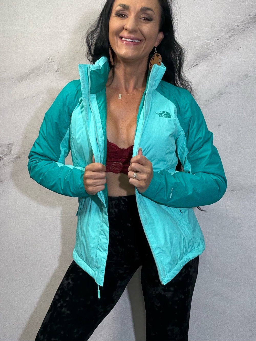 The North Face Women’s Two-Tone Teal and Turquoise Ski Jacket
